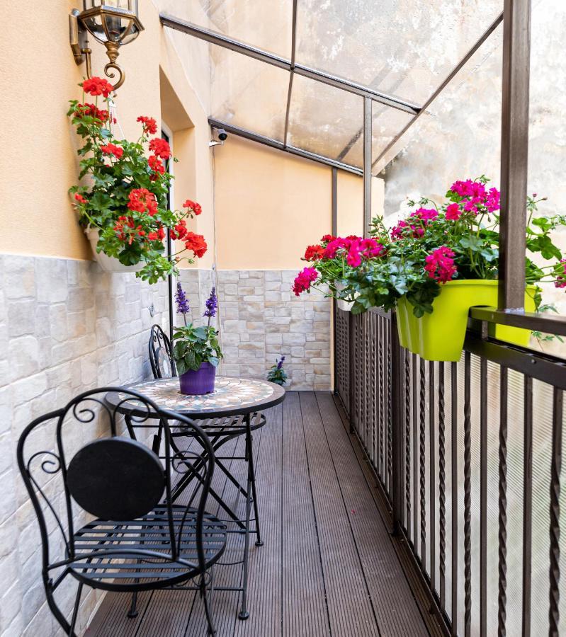 2 - Bedroom Apartments Galicia Liov Exterior foto